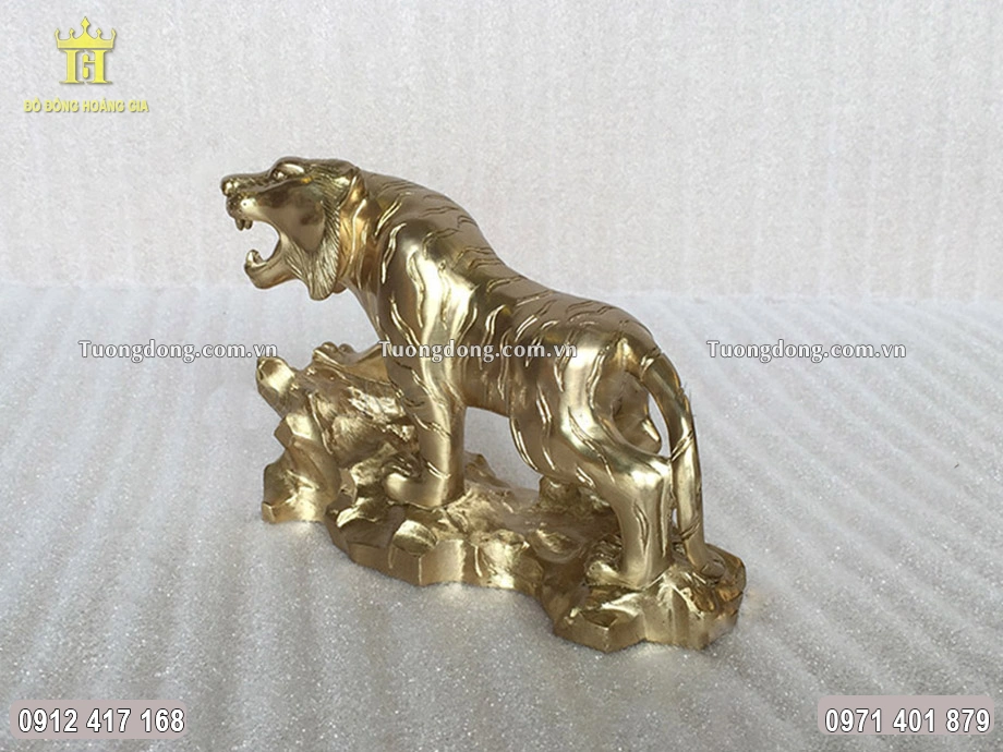 Hình ảnh nhìn nghiêng của linh vật Hổ